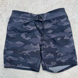 Men's Municipal Shorts Camo Multicolor M Stretch Light Activewear Run STAINED